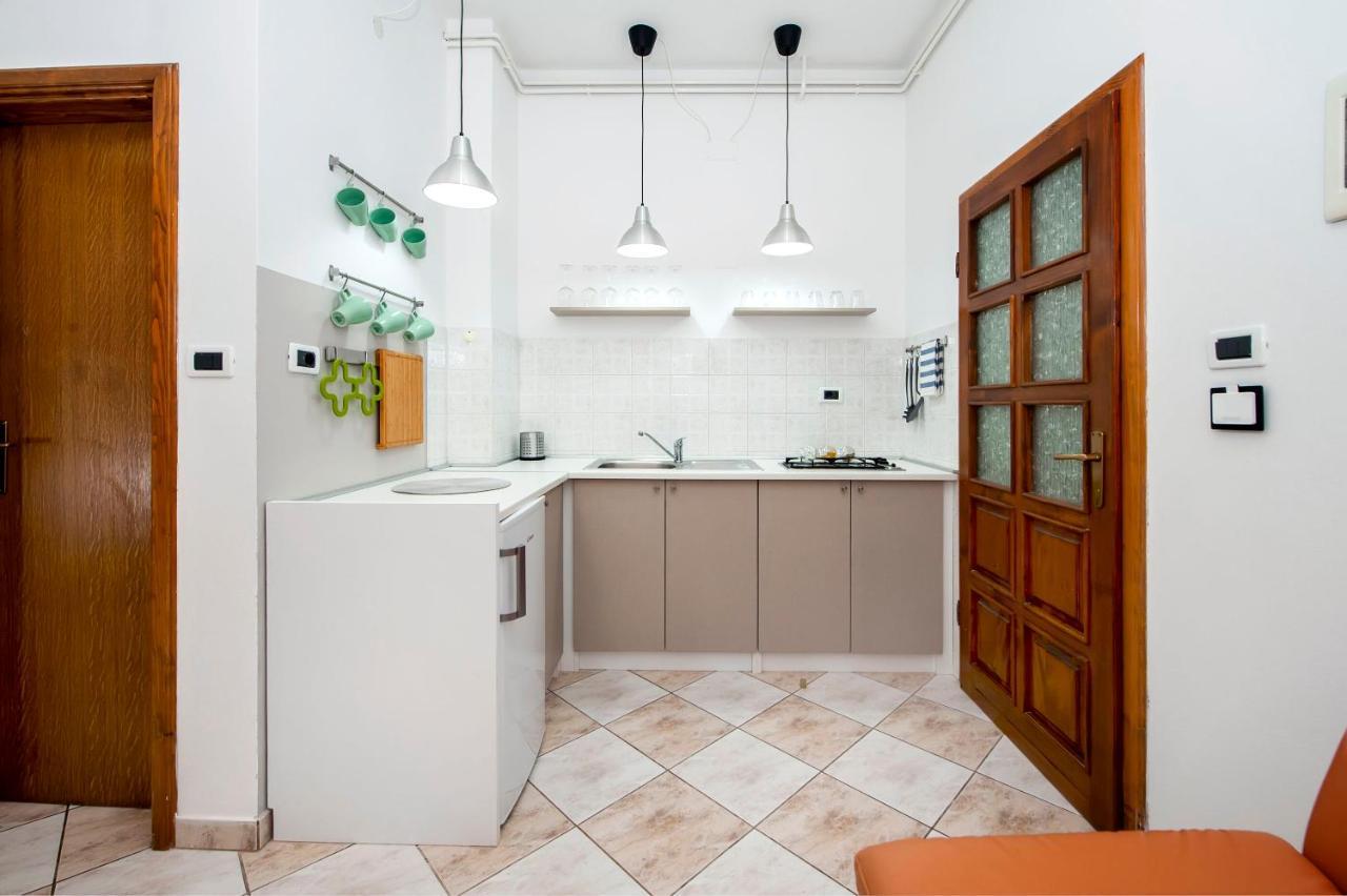 Apartments Milan 罗维尼 外观 照片