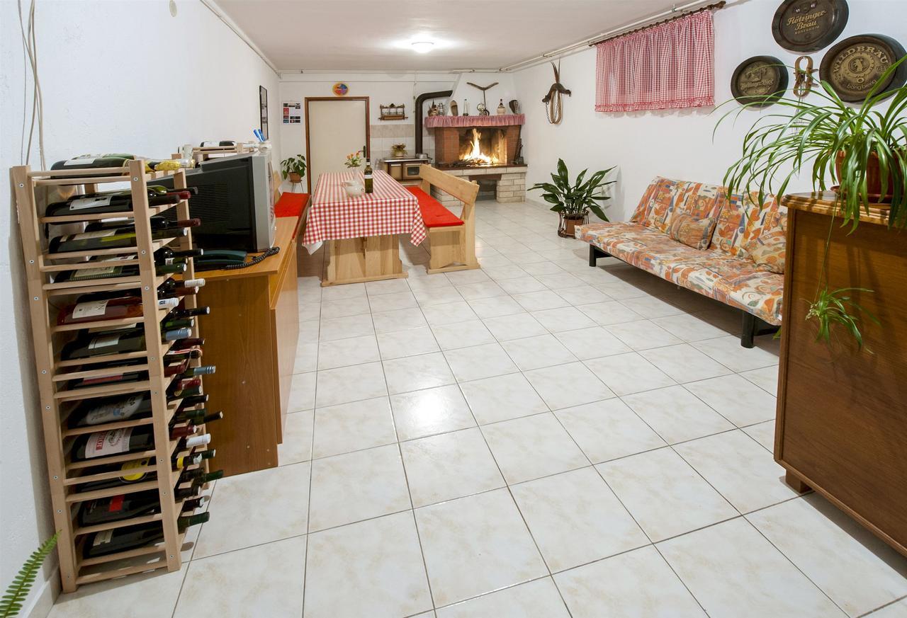 Apartments Milan 罗维尼 外观 照片