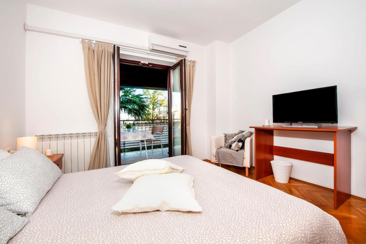Apartments Milan 罗维尼 外观 照片